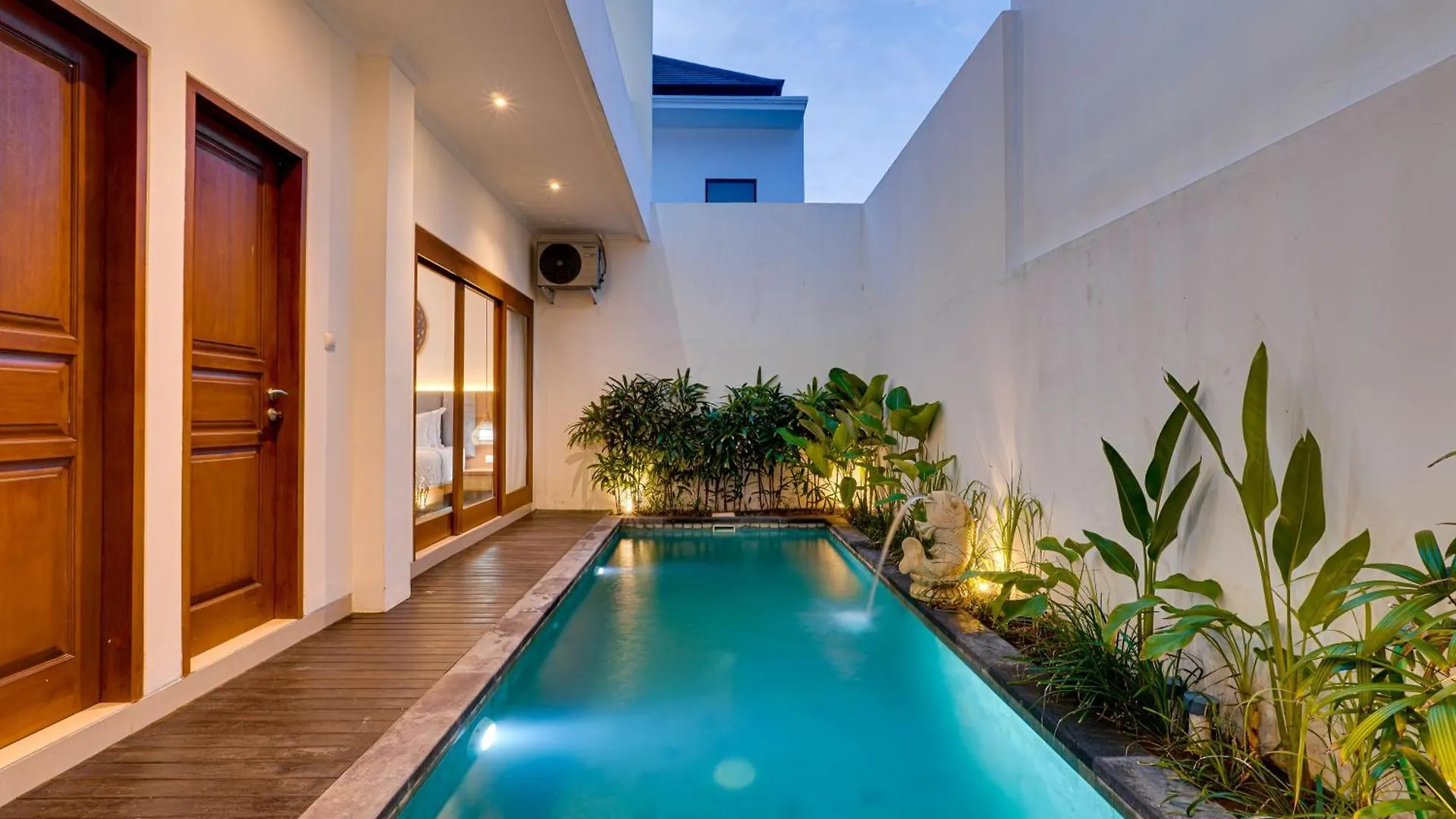 Villa Boswellia Seminyak Near Double Six Beach