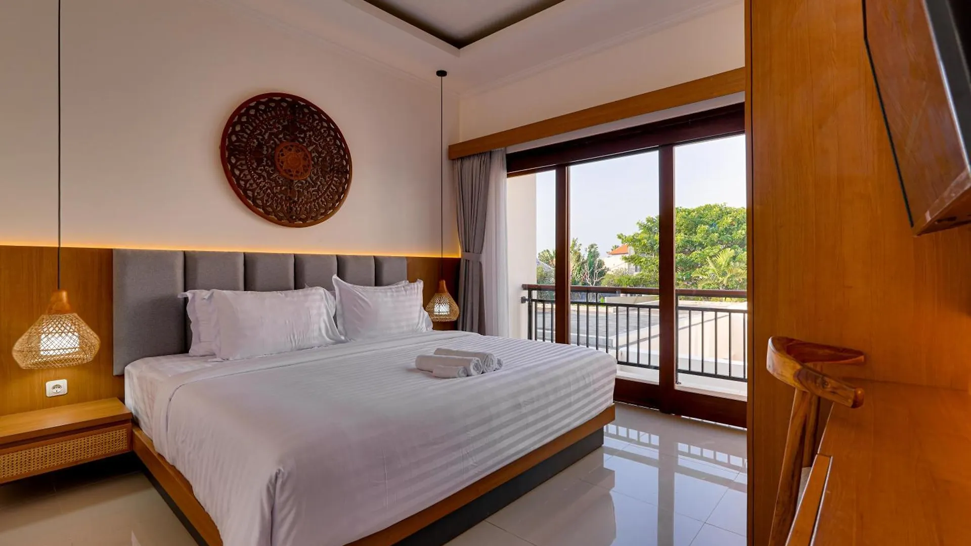 Villa Boswellia Seminyak Near Double Six Beach