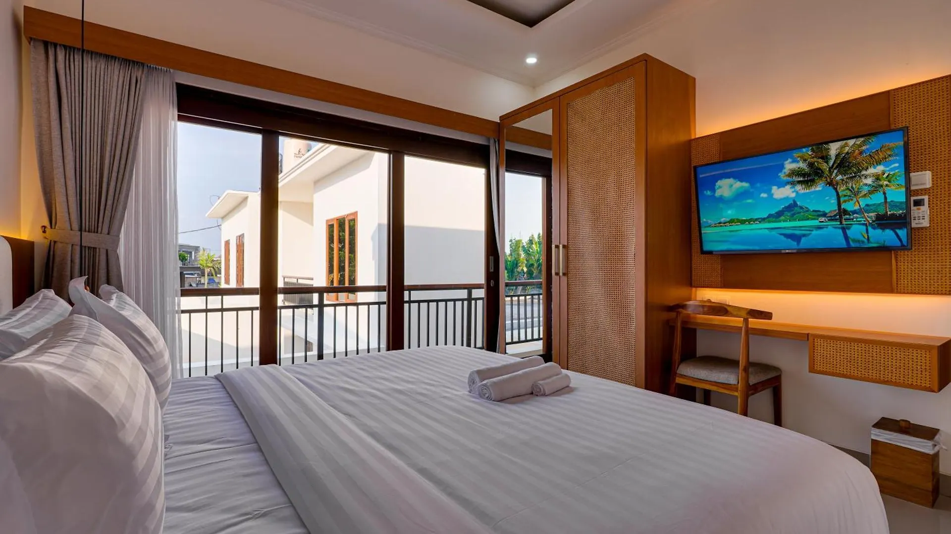 Villa Boswellia Seminyak Near Double Six Beach